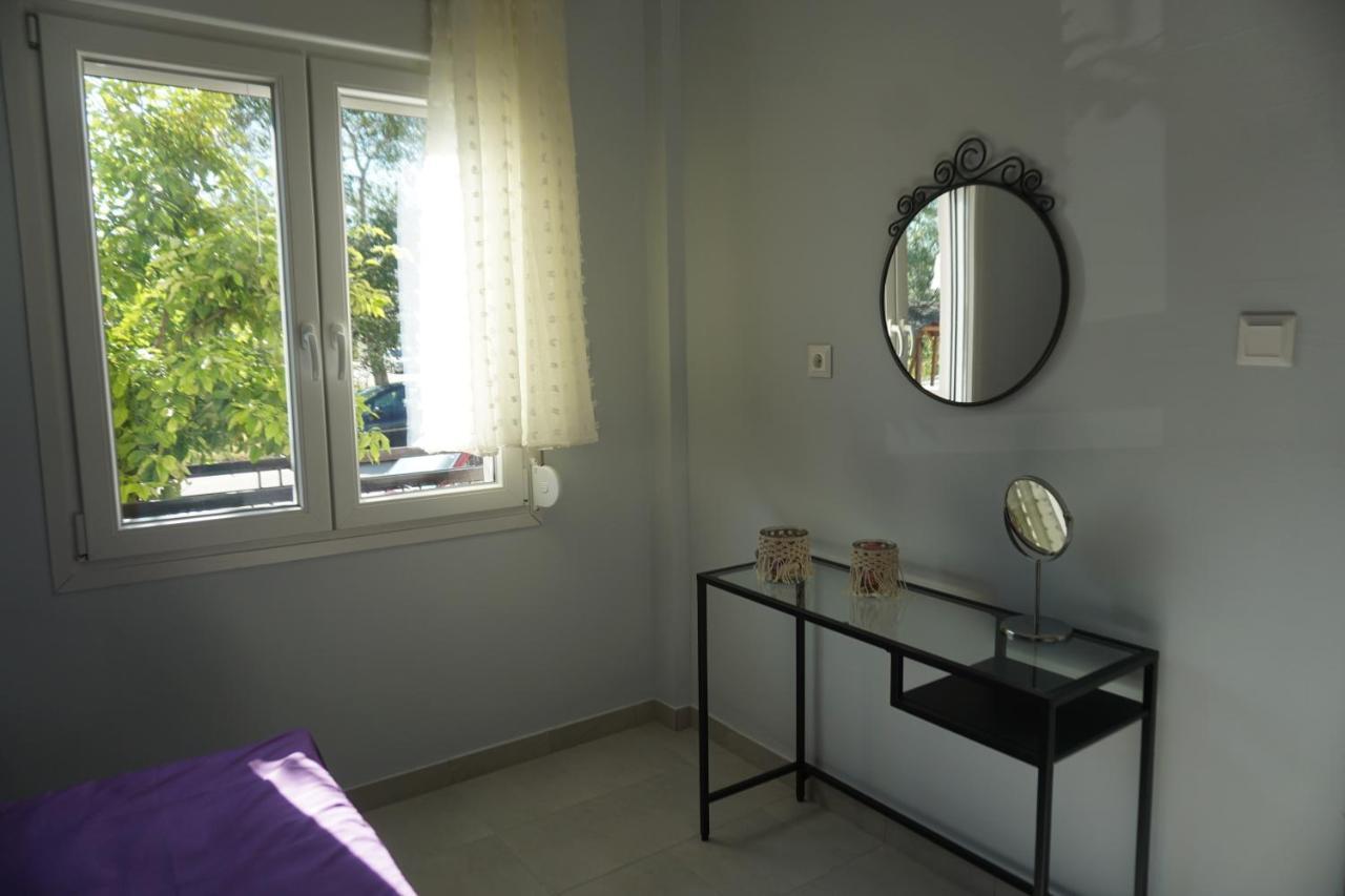 Park View Apartment In Paralia Dionisiou Exteriör bild