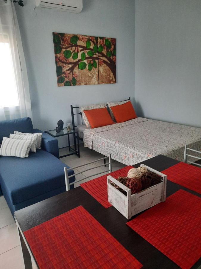 Park View Apartment In Paralia Dionisiou Exteriör bild