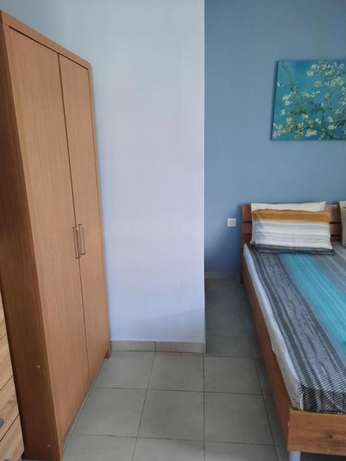 Park View Apartment In Paralia Dionisiou Exteriör bild